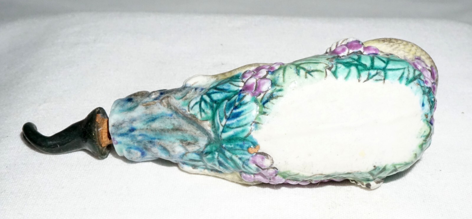Antique Chinese Porcelain Snuff Bottle w. Rat on Gourd & Vine Motif (LLA)