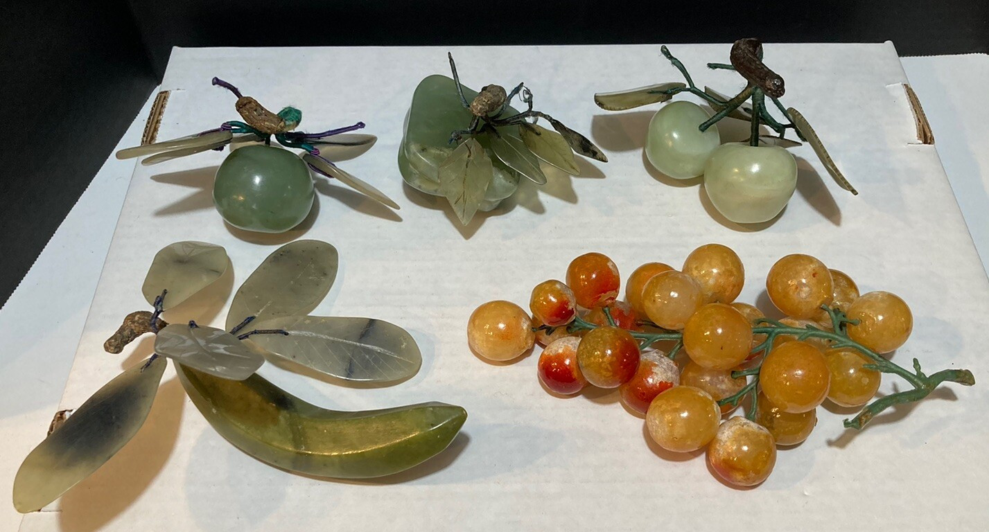 Vintage Chinese Hand Carved Jade & Agate Stone Fruit Set Grapes Banana Berry