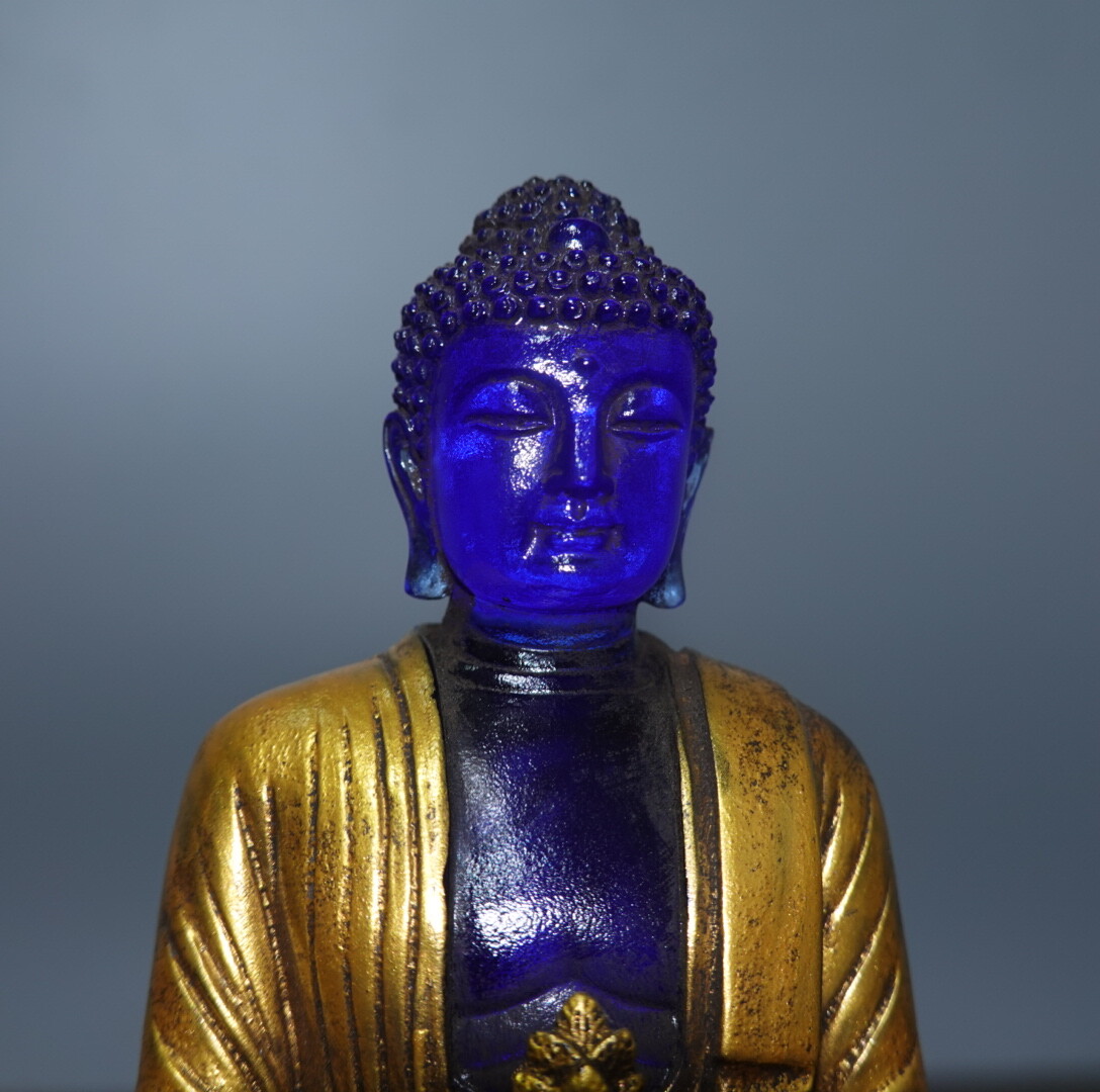 4.7″ Chinese Blue Coloured Glaze Paintings Gild Buddhism Medicine Buddha Statue
