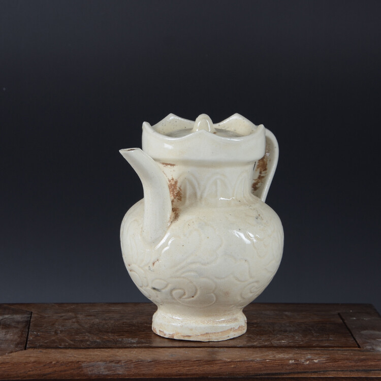 4.7″ Collect China Lake Kiln Porcelain White Glaze Hand Painting Monk Hat Teapot