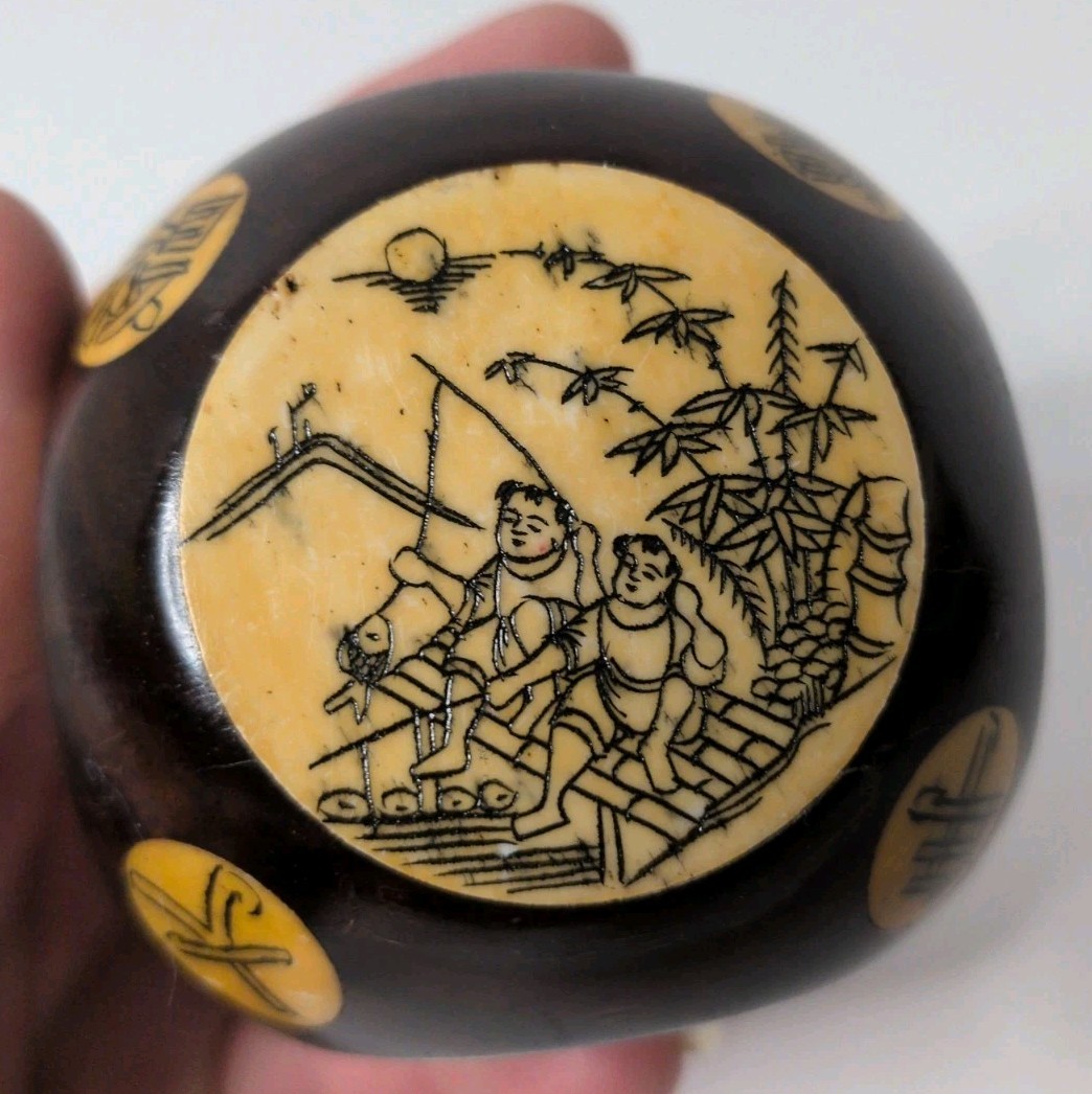 Chinese Bone Scrimshaw Rosewood Zodiac Cube Dice