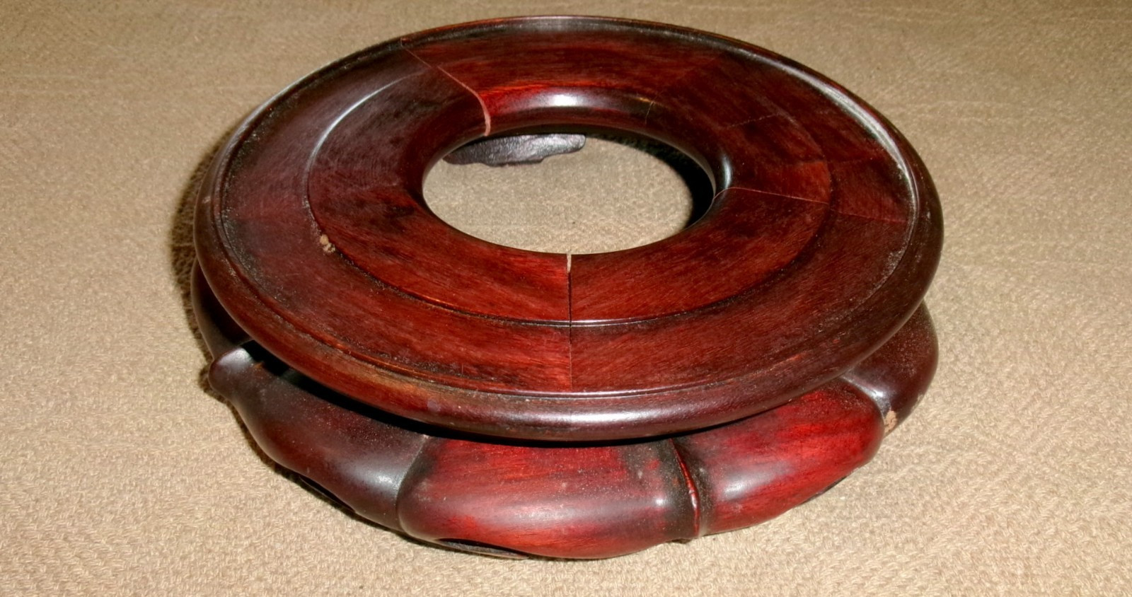 Vtg 8 1/2″ Rosewood round base display Lotus stand for vase, flowerpot, lamp EX!