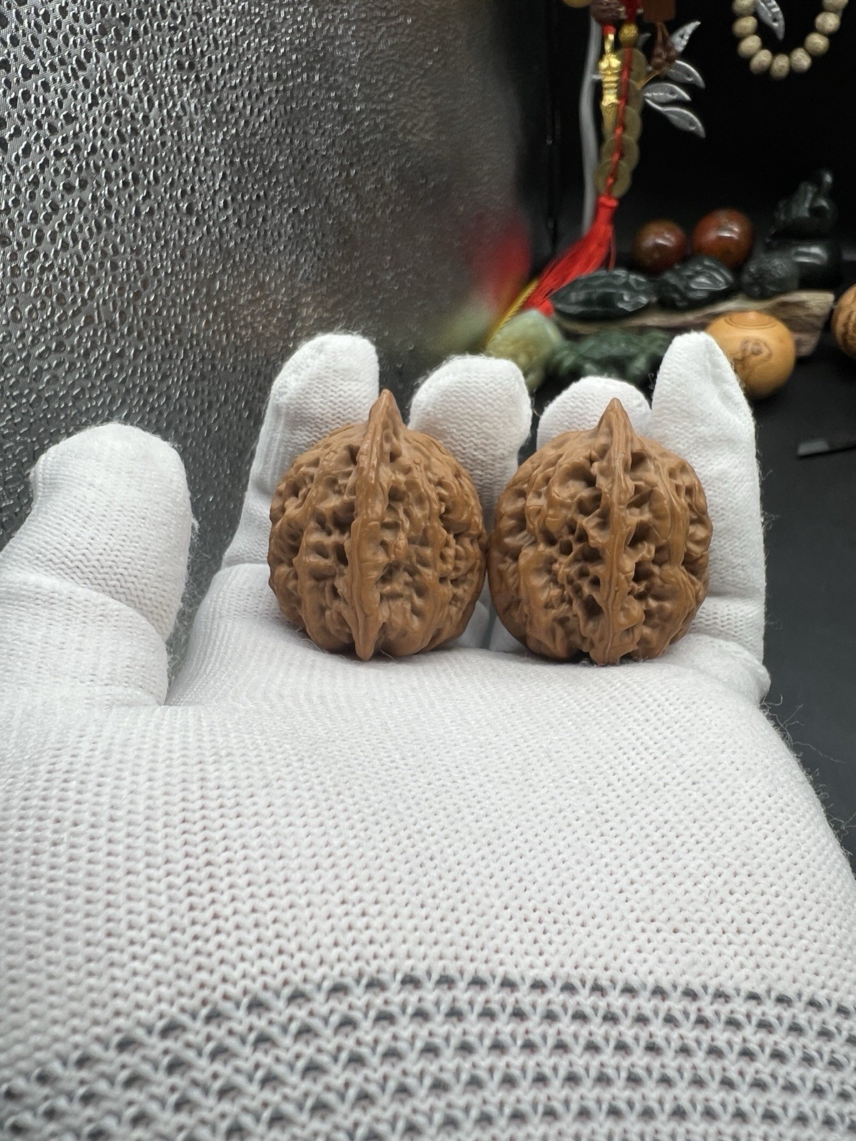 Pair of Match Chinese Health Walnut 36×35×40.5mm精配文玩核桃～野生果磐石～对子有点歪