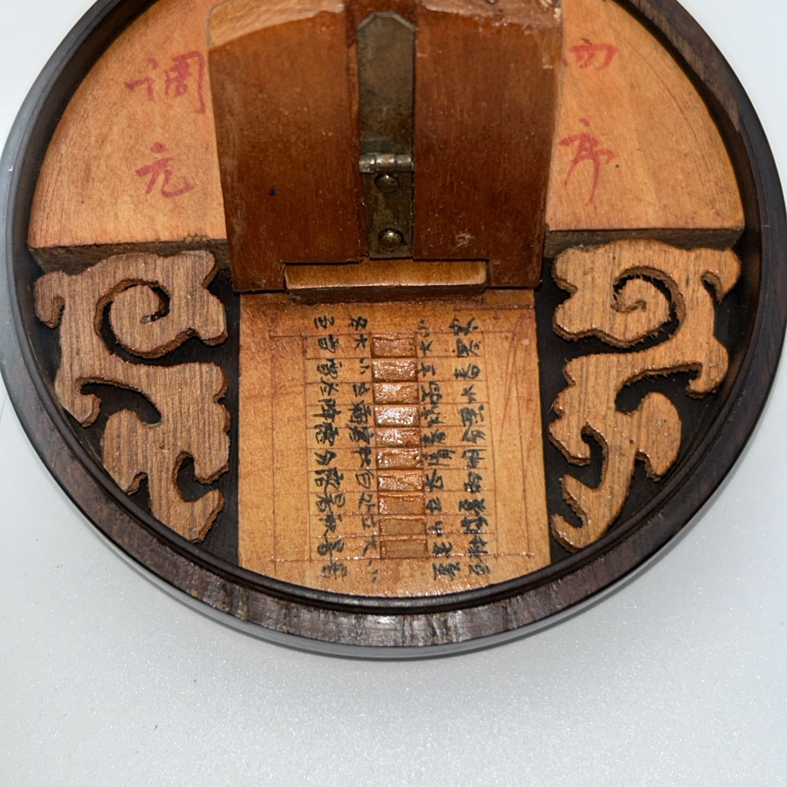 Vintage Chinese Pocket Sundial Geomantic Compass Diptych Wooden Case Feng Shui