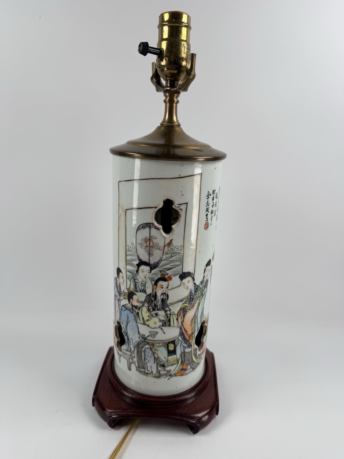 Vintage Chinese Porcelain Hat Stand Vase Lamp