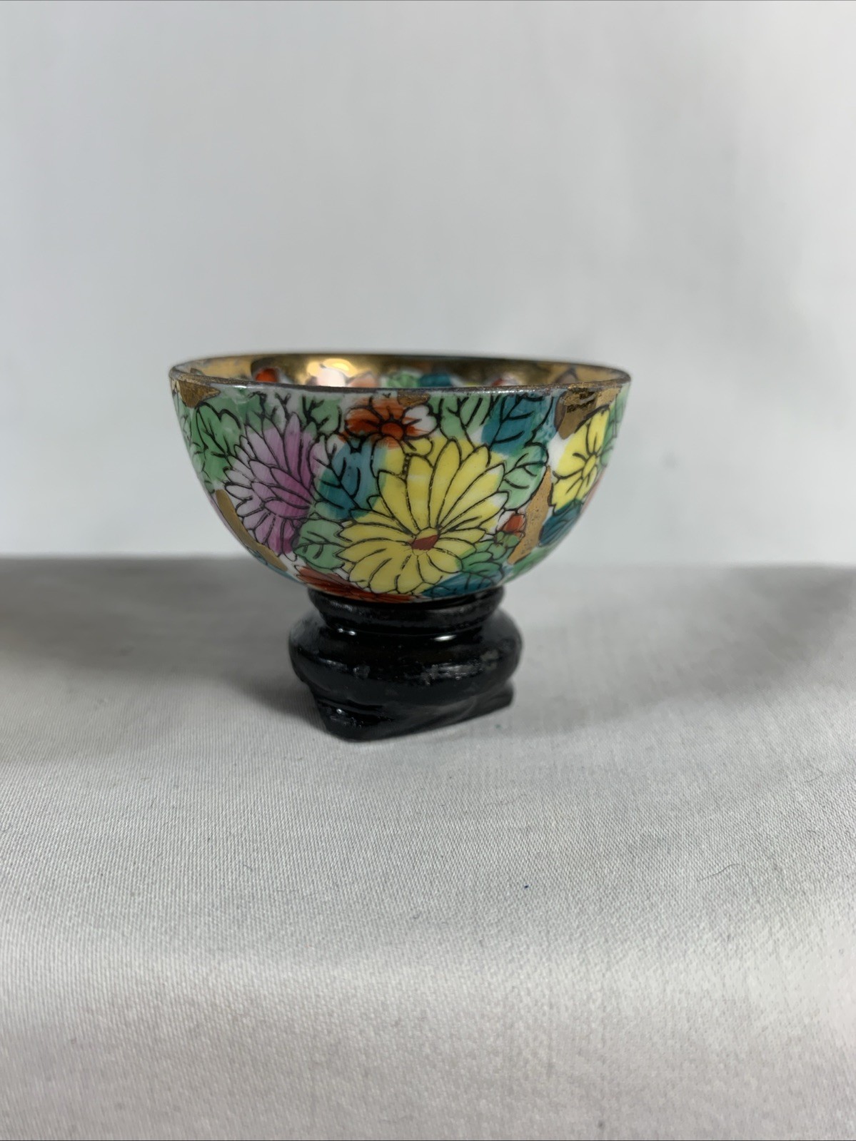 Vintage Miniature Chinese Porcelain Bowl/Sake Tea with Stand