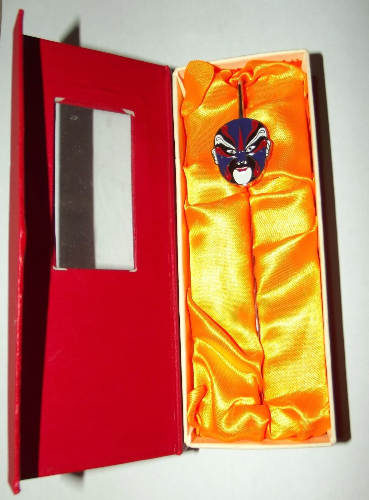 Chinese Opera Mask Bookmark Peking Beijing Metal & Enamel Art Osaka Steakhouse