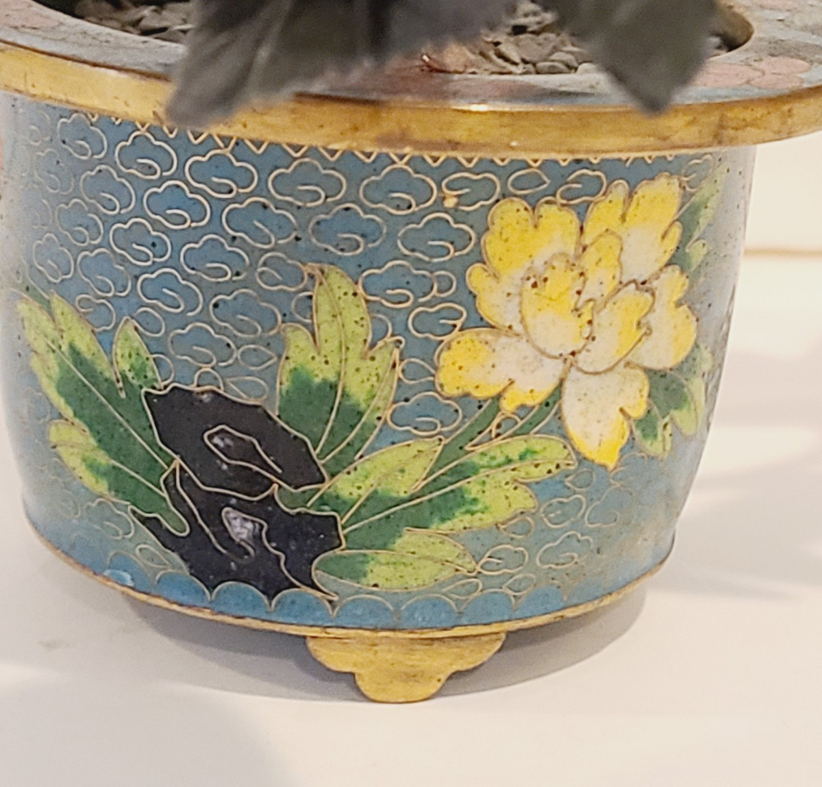Jade Stone Bonsai Tree Cloisonne Pot Jade Quartz Peaches Cherries
