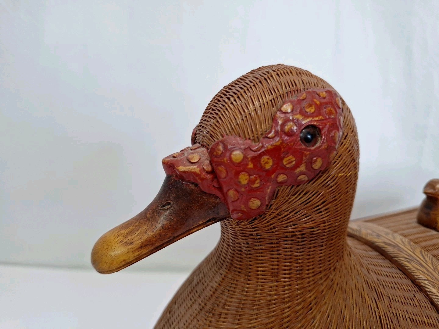 Mid Century SHANGHAI HANDICRAFTS WICKER & CARVED WOOD BASKETRY Basket BOX DUCK