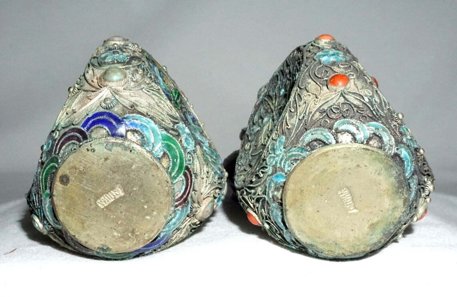 2Pc Chinese Silver & Enamel Coral & Turquoise Floral Snuff Bottles (LLA) IC