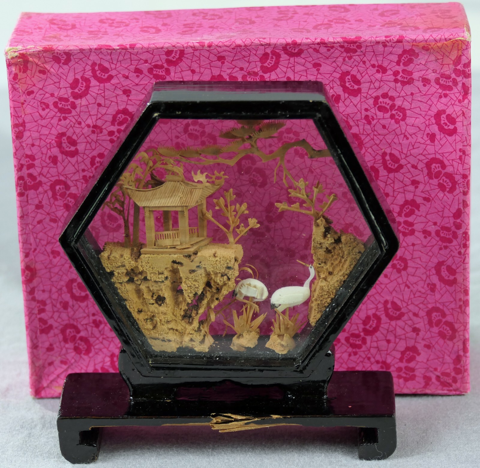 VINTAGE 3-D CHINESE CORK DIORAMA IN PLEXI~GLASS w EBONY HEXAGONAL FRAME & STAND