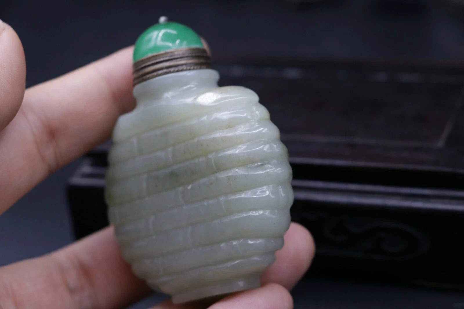 Chinese CULTURAL Old Hetian JADE Bamboo Vein Snuff Bottle Totem Amulet Carving