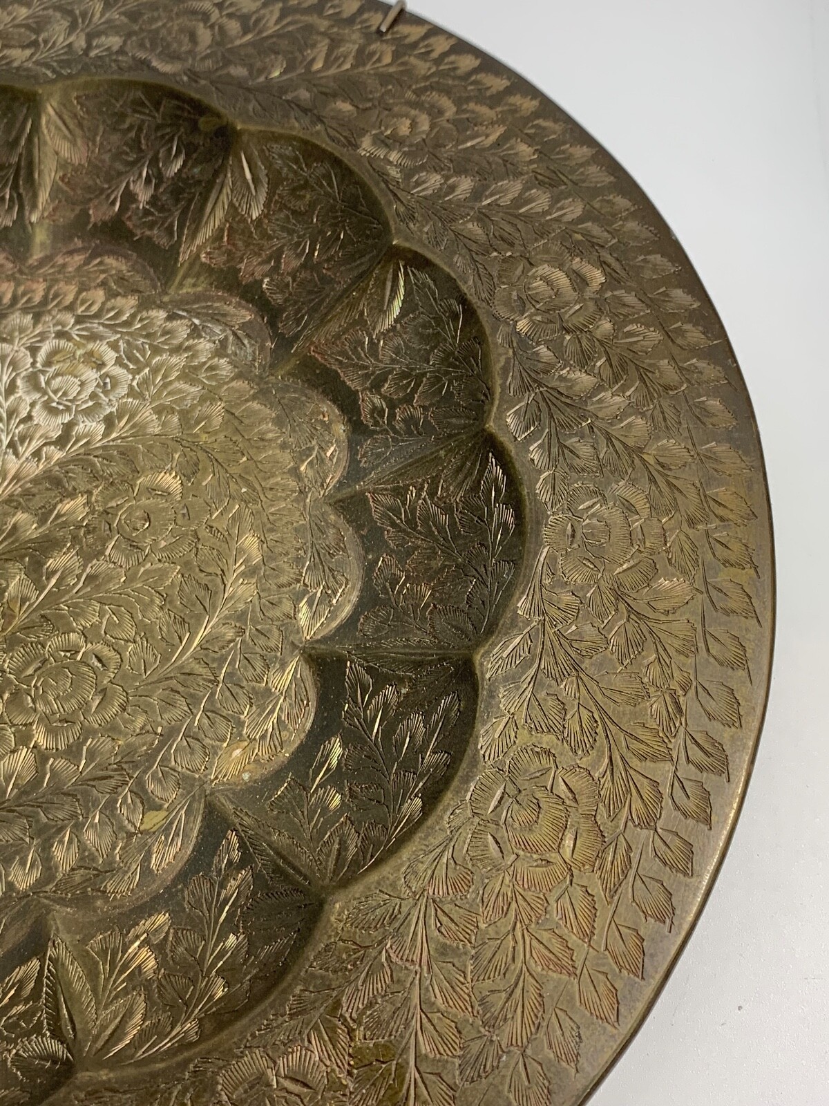 Vintage 9.5” Brass Wall Hanging Table Tray Hand Hammered Design HLS India