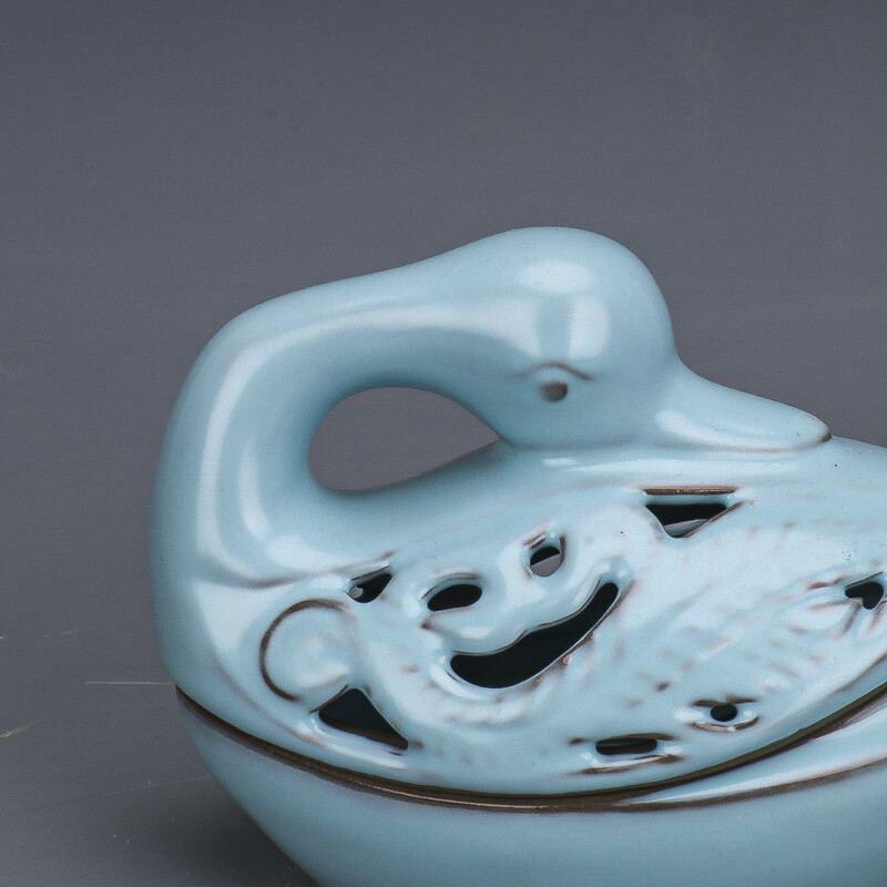 6.8″ Collect China Ruyao Porcelain Lovable Animal Duck Smoked Incense Burner