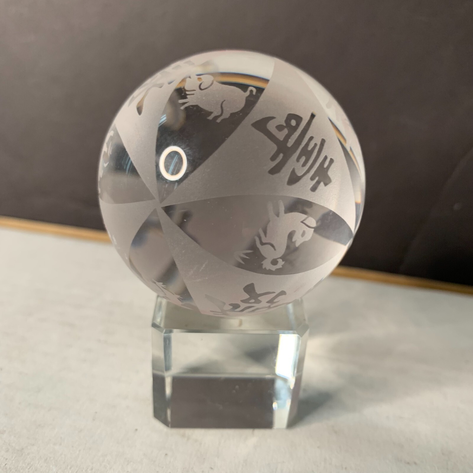 CRYSTAL ALL ZODIAC SIGNS BALL CHINESE CALENDAR IN ORIGINAL BOX z