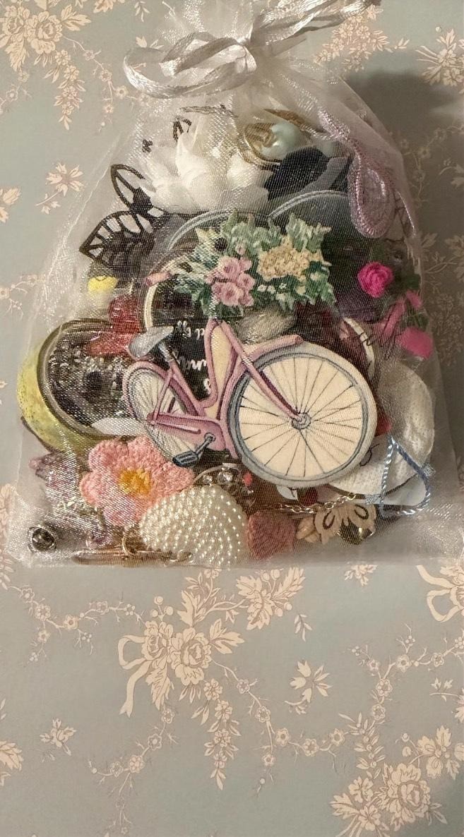 Junk Journal Confetti Mix 1 Heaping Cup Charms Buttons Clips Ephemera + Bonus