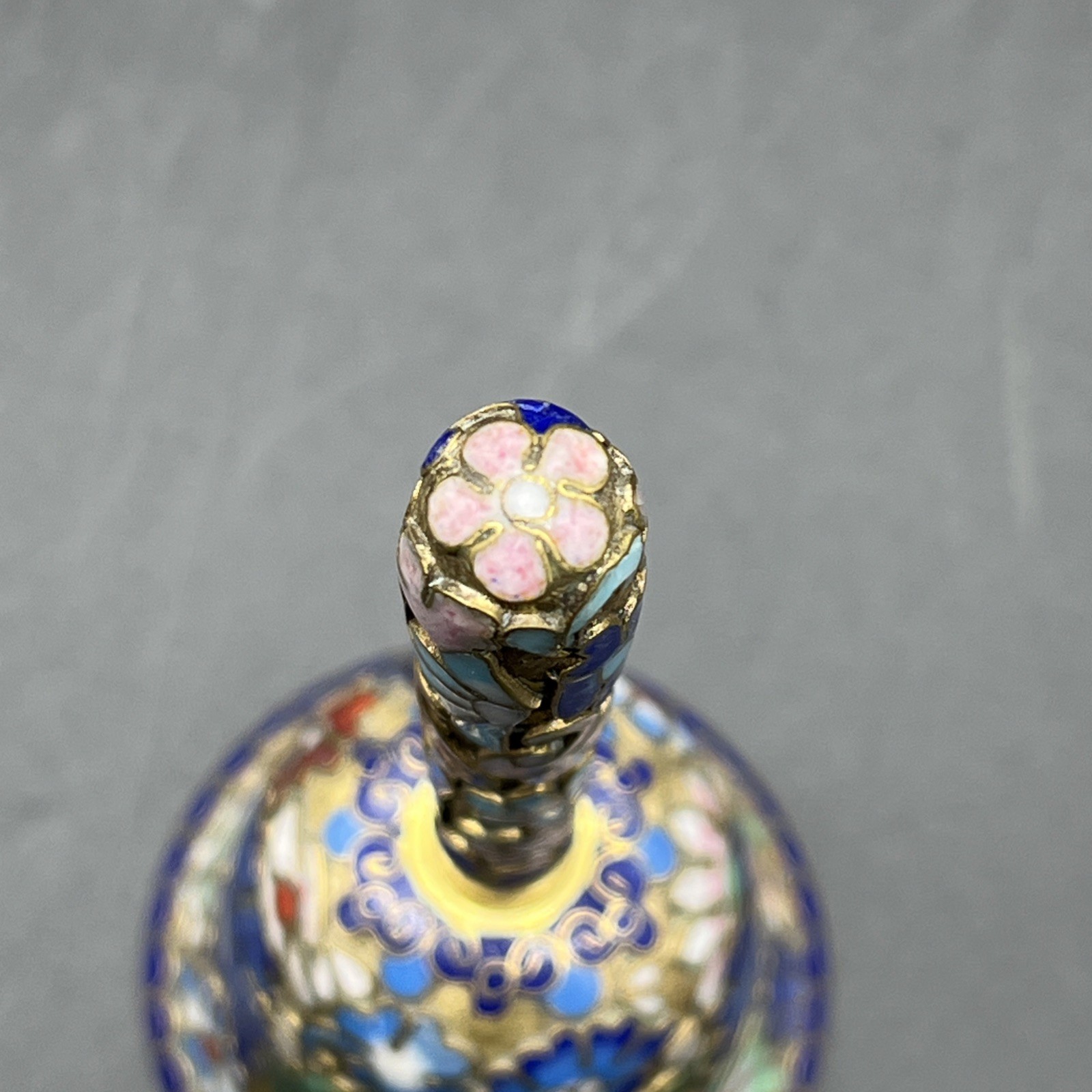Vintage Chinese Asian Cloisonné Enamel On Metal Blue Bell Florals