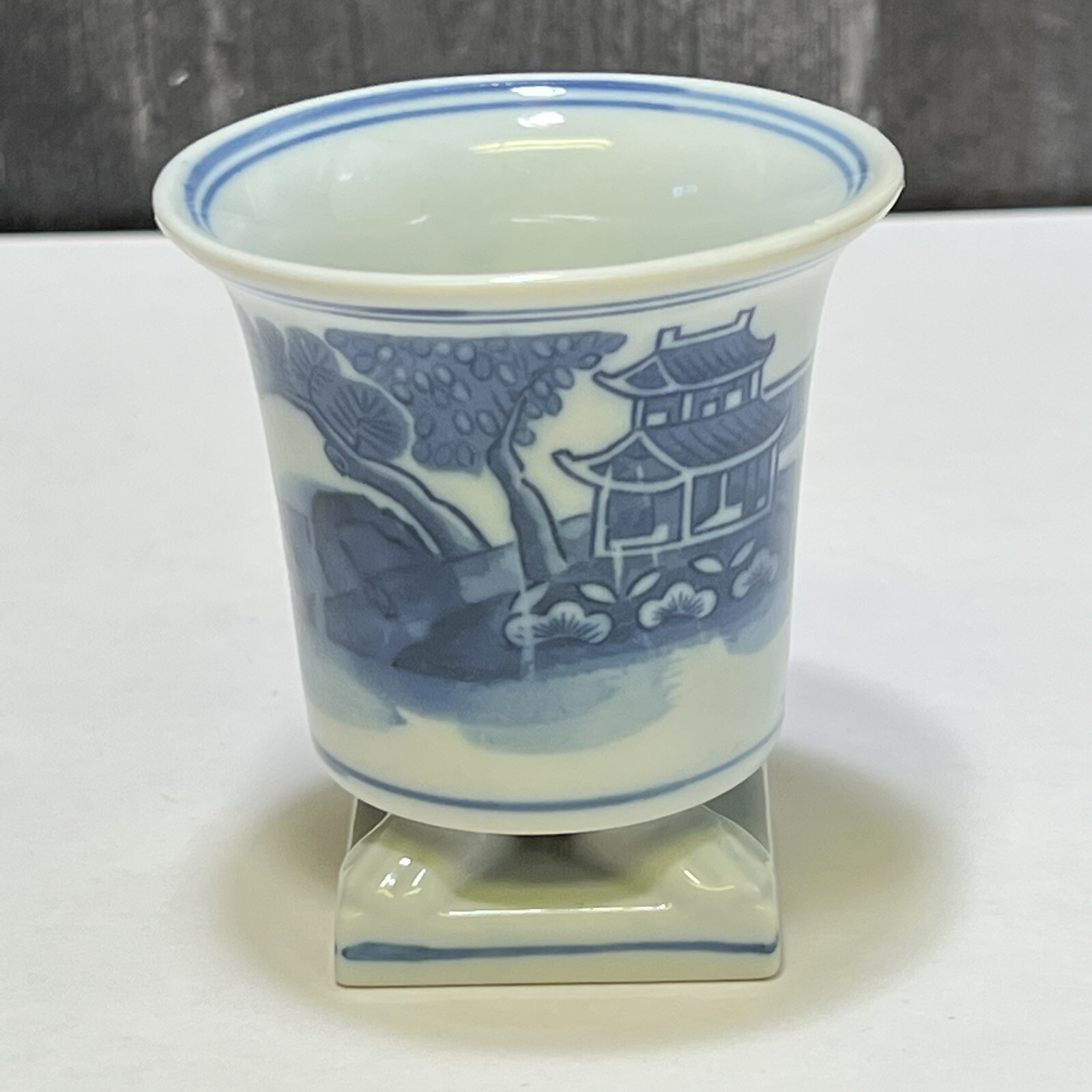 Chinese Footed Brush Pot Cup Blue White Porcelain 3.25″