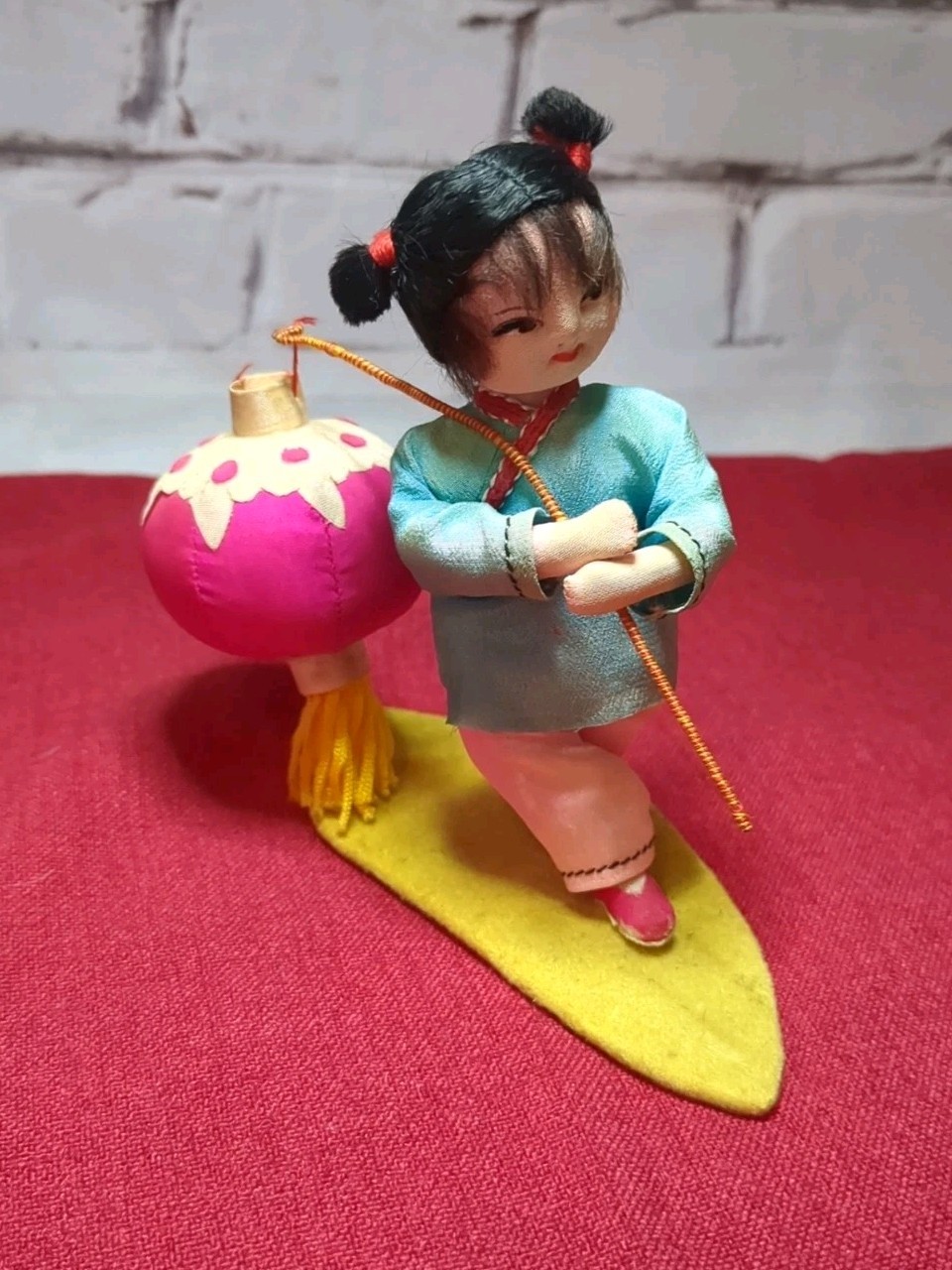 Vintage Peking Silk Doll Figure, Asian Girl Chinese Painted Face Lantern 5″ Tall