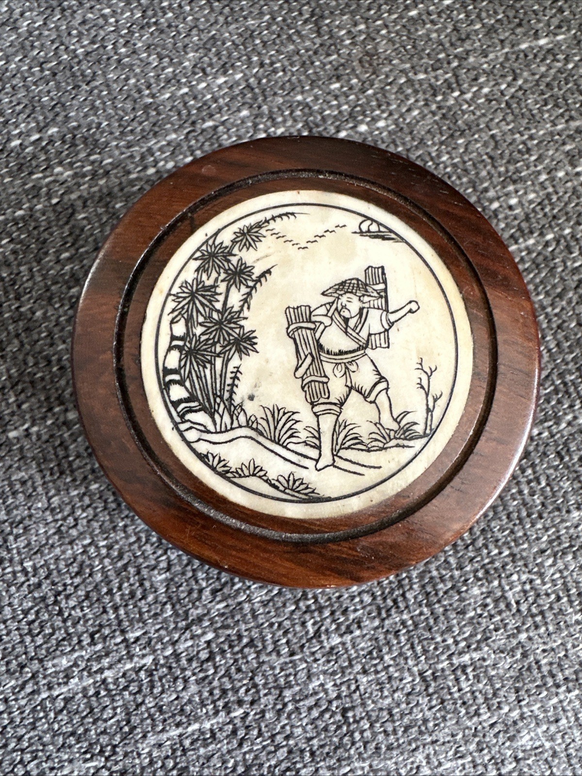 Chinese Zodiac Compass Wood Circle Inlaid Symbols Feng Shui Luo Pan Swivel Lid