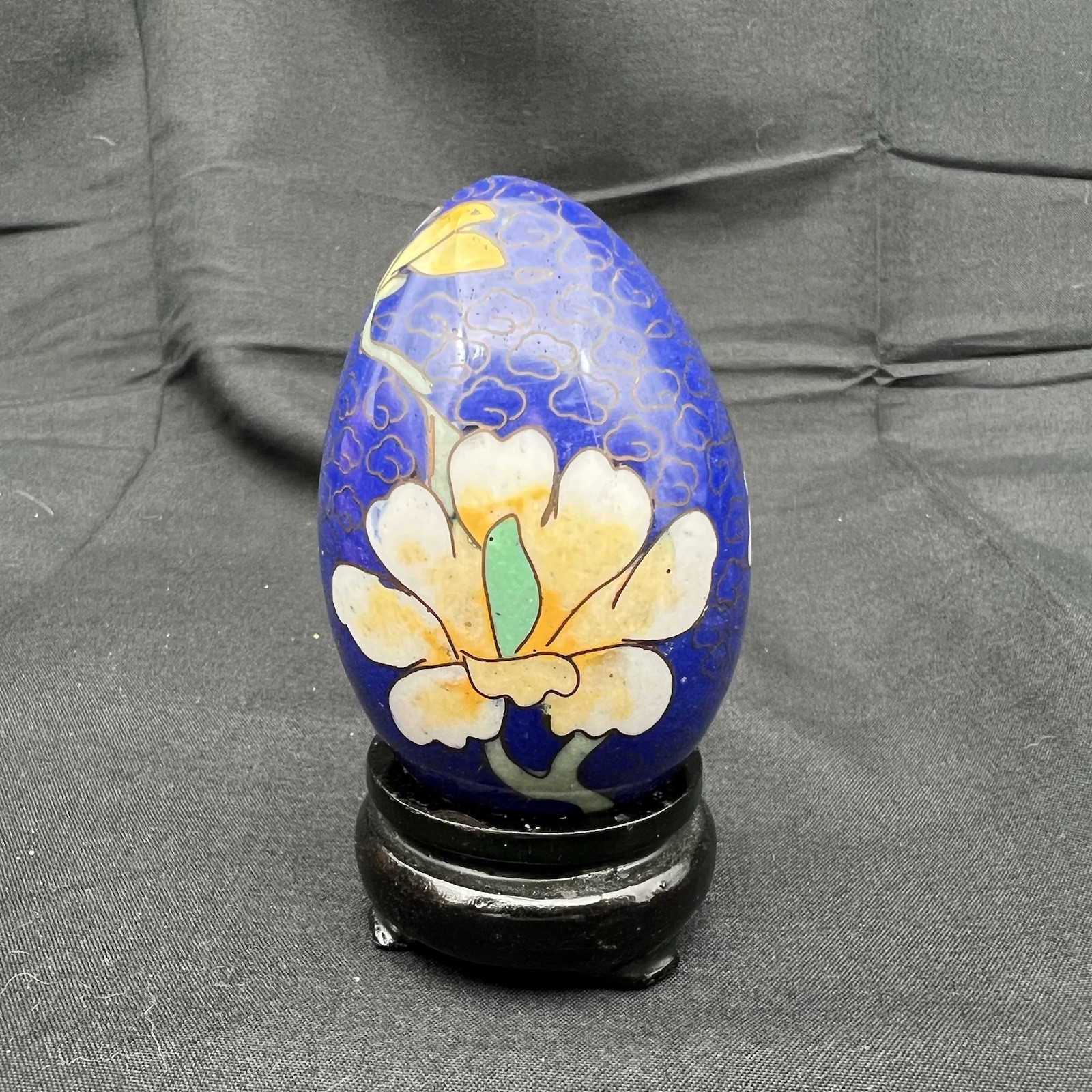 Vintage Chinese Cloisonne Enamel Egg Pair Red Blue Floral w Wood Stands