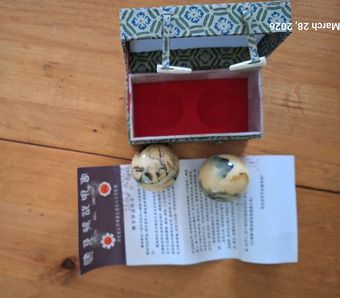 VintageChinese Health Balls W/the original box,directions in English,and Chinese