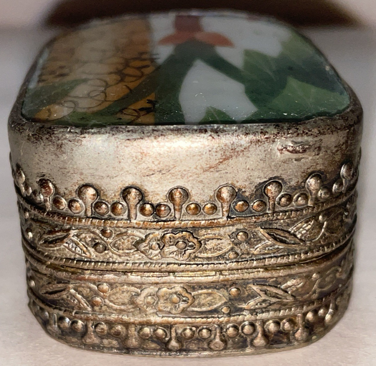 Vintage Chinese Asian Porcelain Shard Lid Metal Silver Trinket Box Ring Jewelry