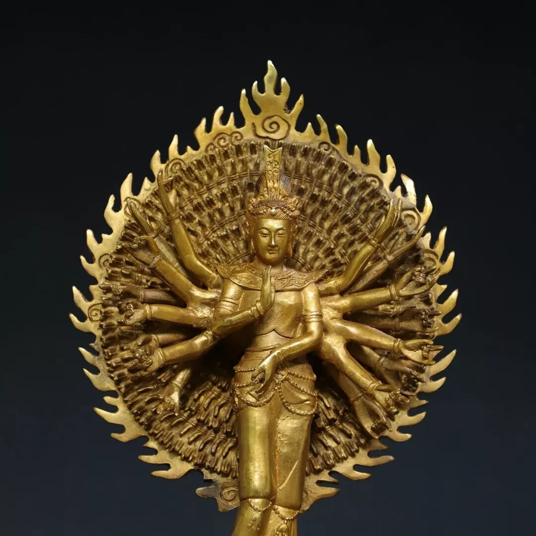 Fengshui old chinese copper Bronze gilded statue of Thousand Handed Guanyin