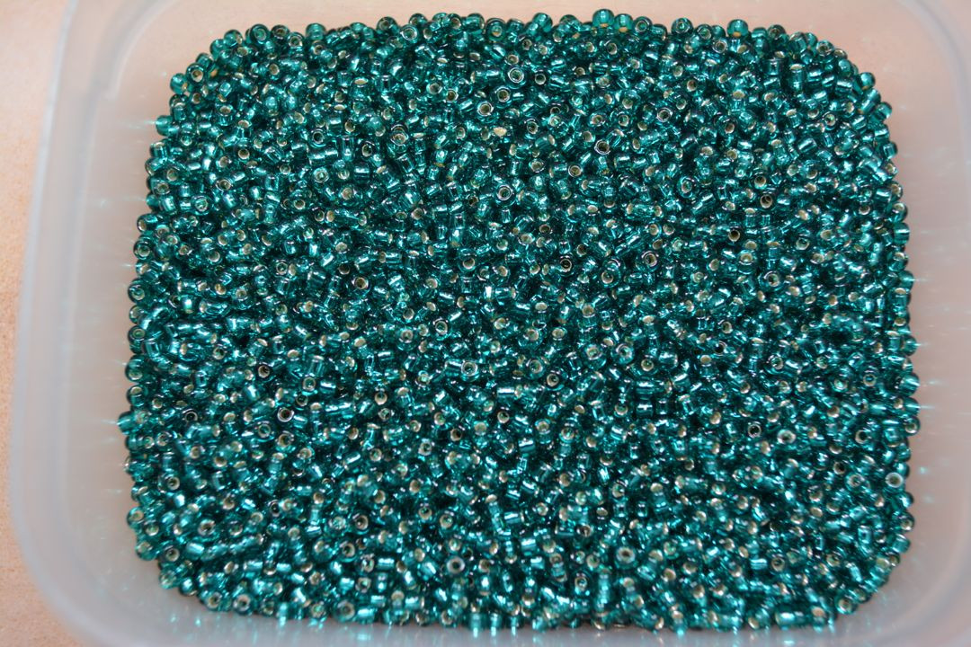 Miyuki Seed Beads 8/0 – Silverlined Transparent Teal