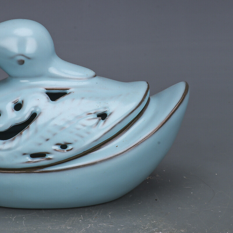 6.8″ Collect China Ruyao Porcelain Lovable Animal Duck Smoked Incense Burner