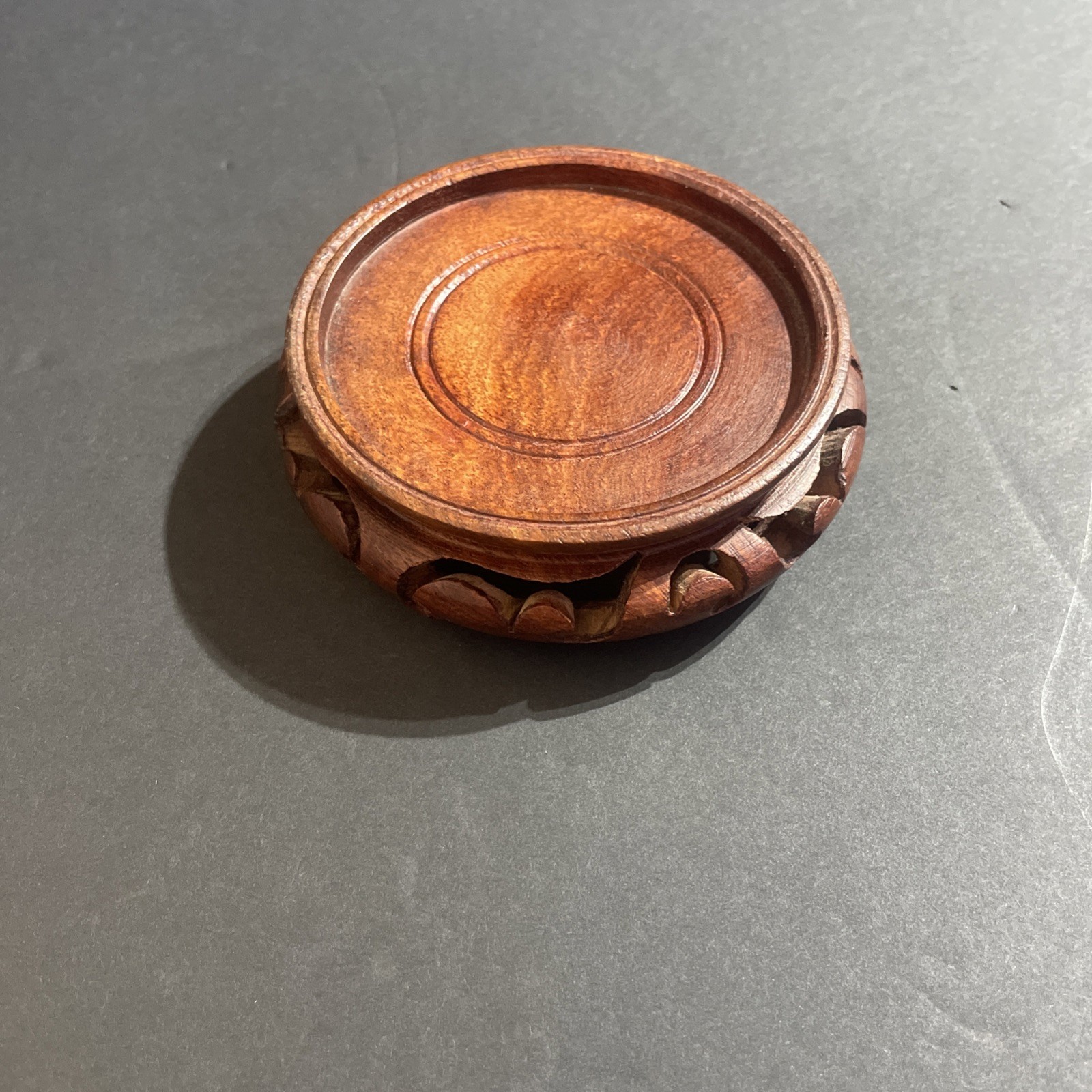 Vintage Chinese Carved Wood Vase Stand Display Urn 4″ Outer Diameter
