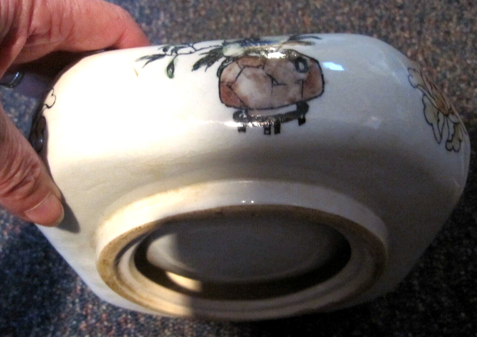 VINTAGE ASHTRAY RARE ASIAN CHINESE LARGE HEAVY POTERY MEN & WOMAN w/FLOWERS