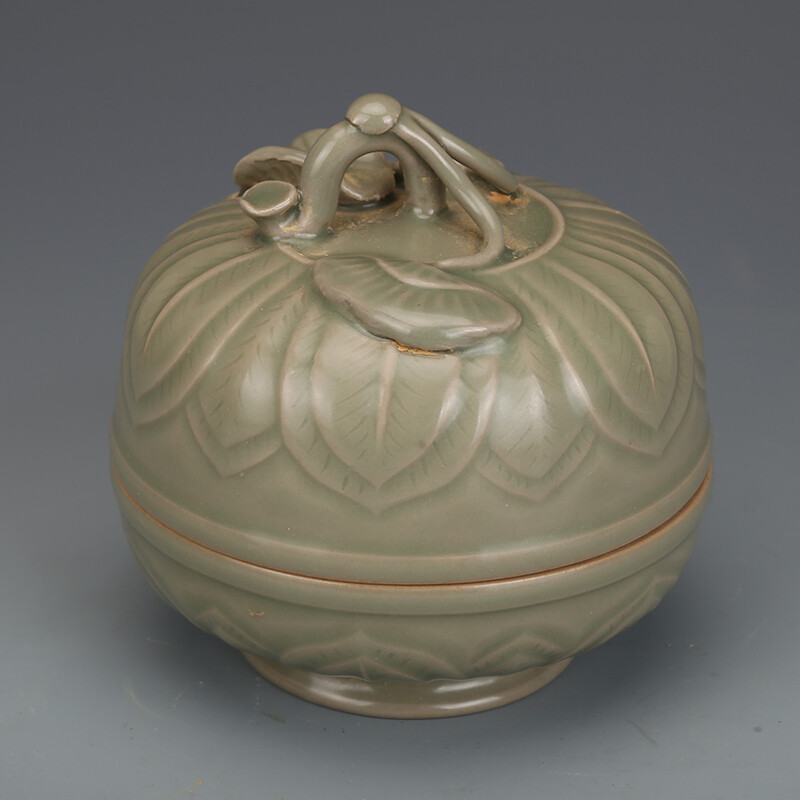 4.5″ China Yue Kiln Secret Color Glaze Porcelain Lotus Flower Lid Box