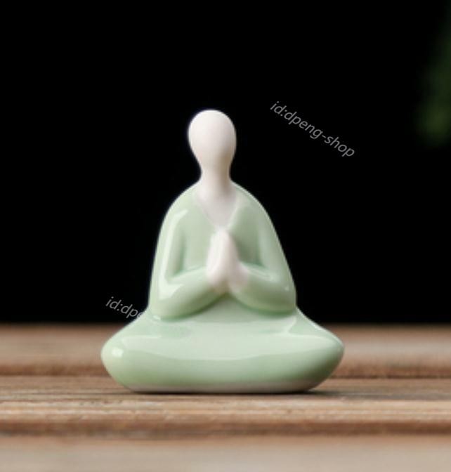 2.3″ China Celadon Porcelain Ceramics Faceless Buddha Figurine Statue Statues24