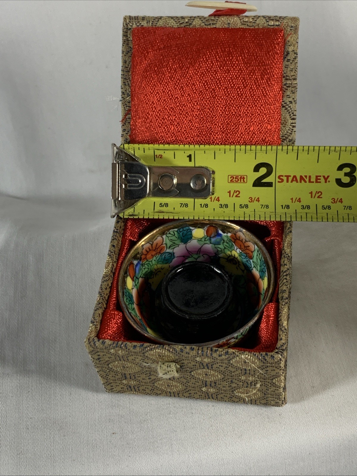 Vintage Miniature Chinese Porcelain Bowl/Sake Tea with Stand