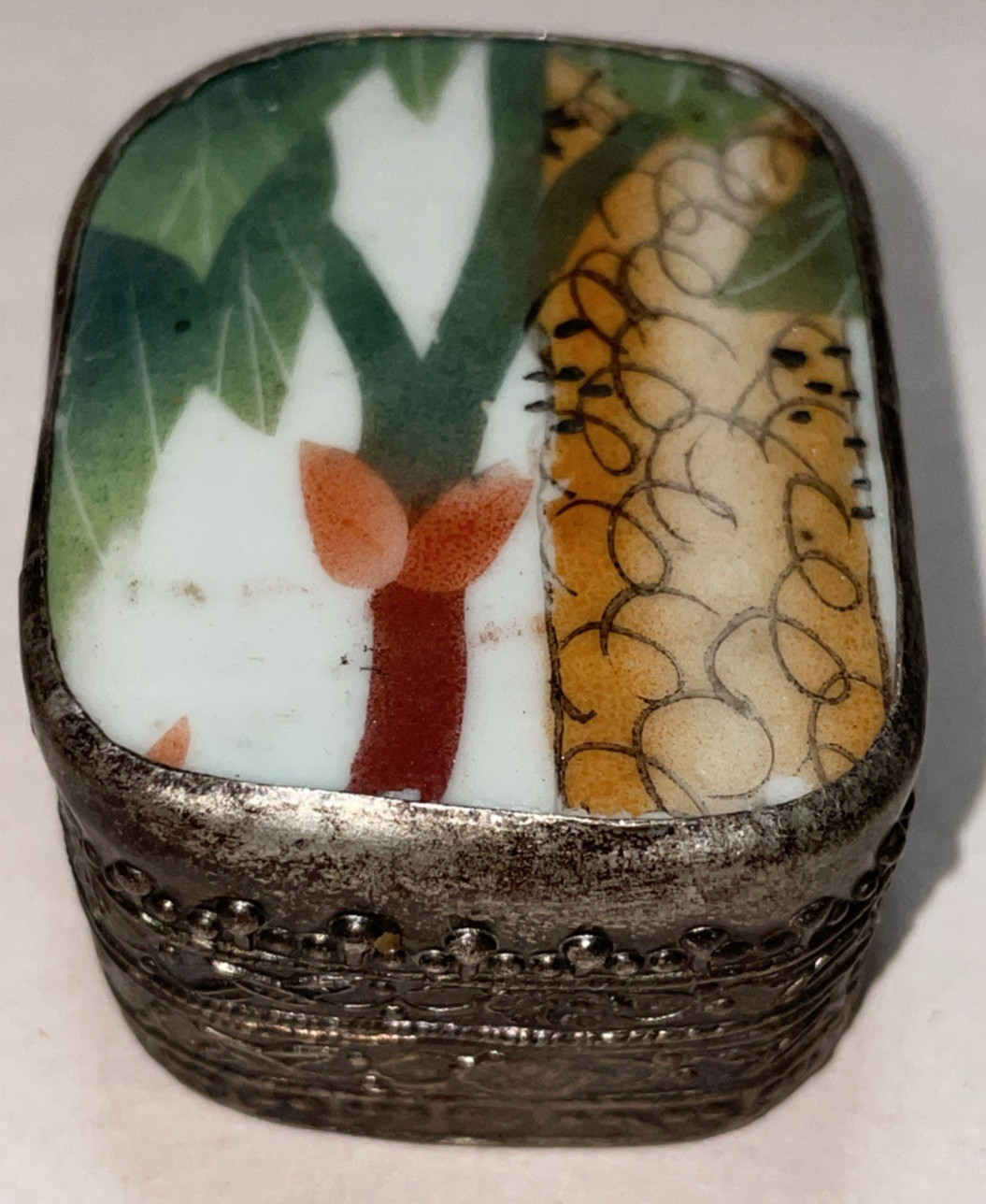 Vintage Chinese Asian Porcelain Shard Lid Metal Silver Trinket Box Ring Jewelry