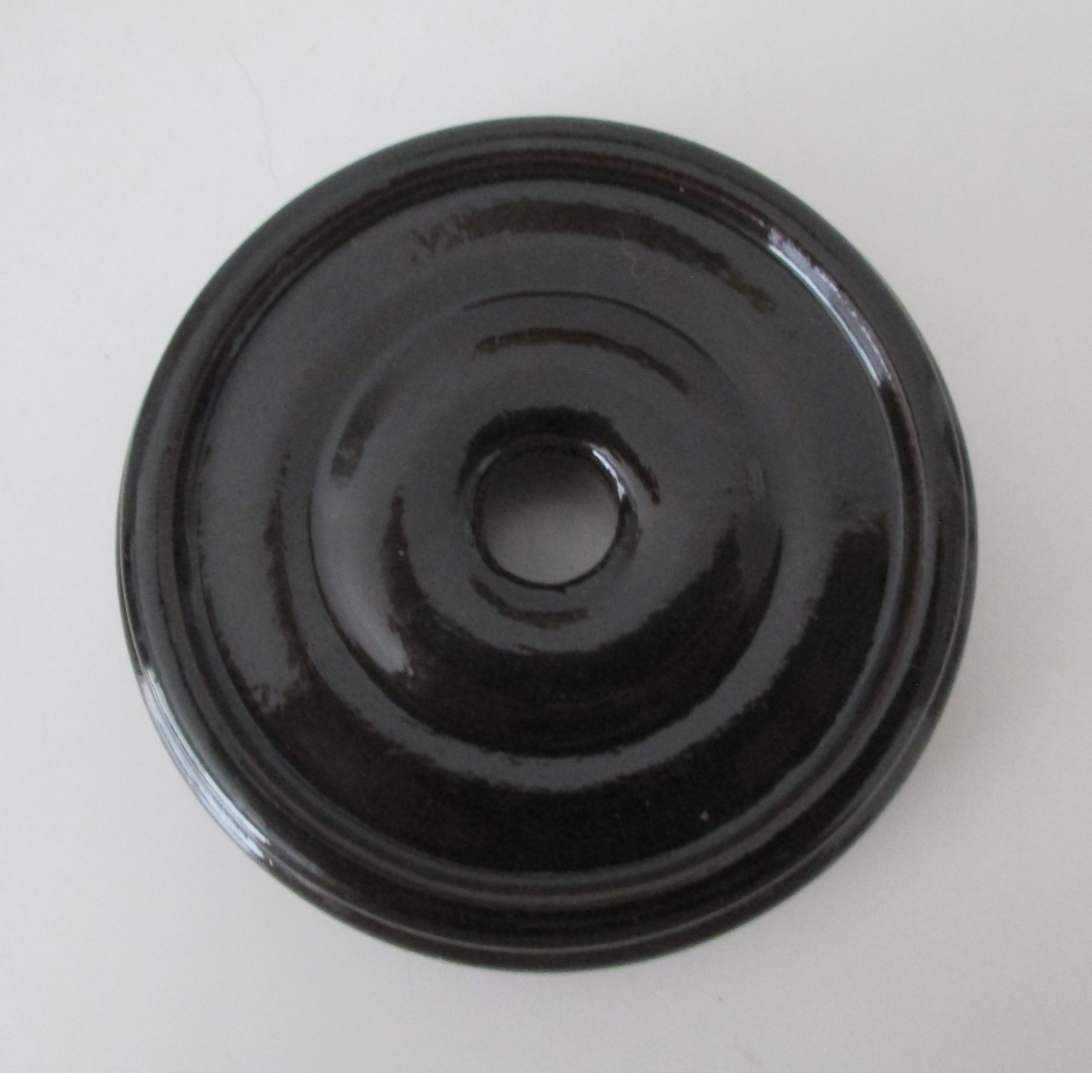 Chinese Black Hand Carved 3.25″ Round Wooden Stand for 2.5″ Dia Base Vtg AZB