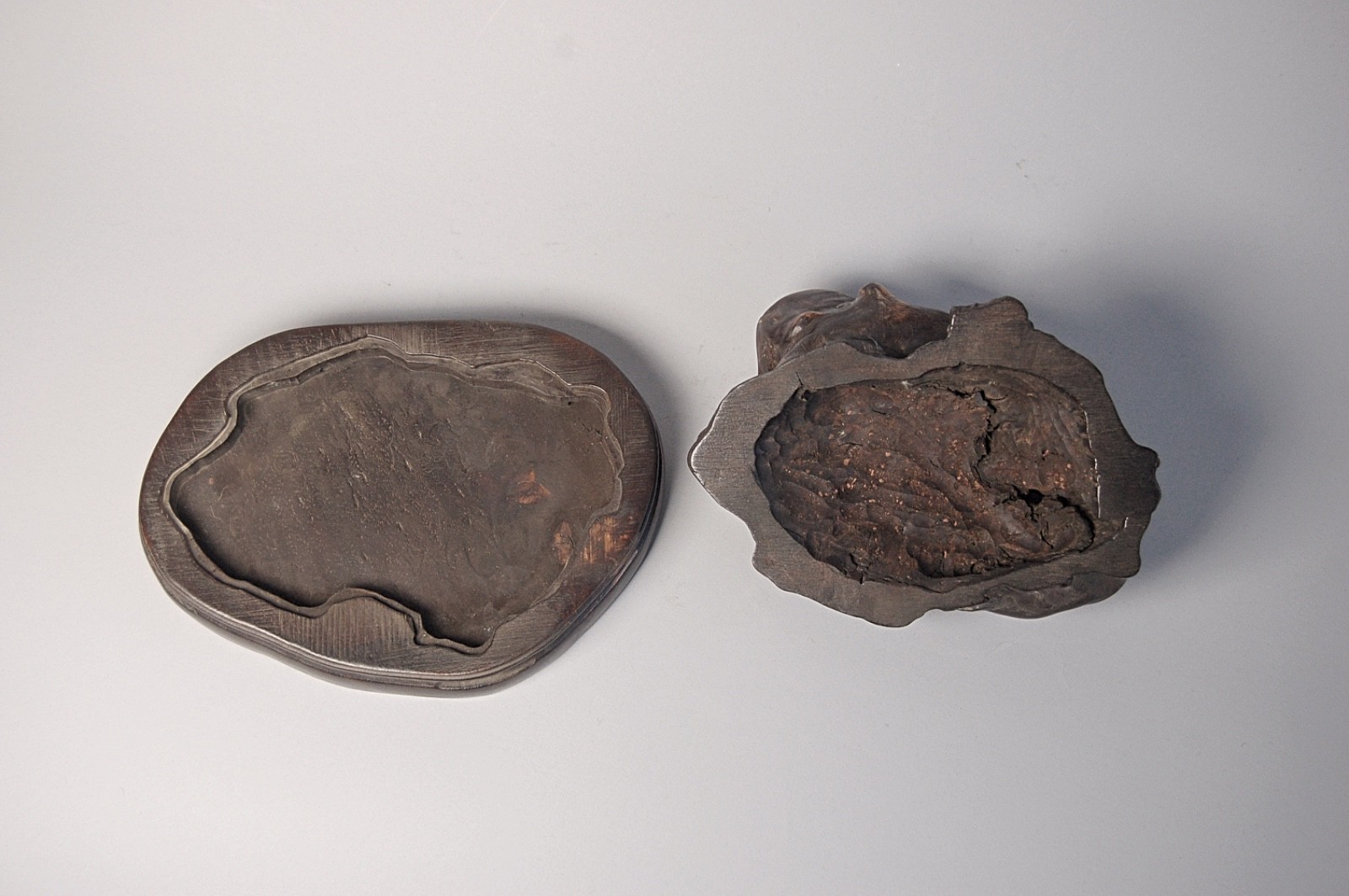 Burlwood domed incense burner, China/Asia