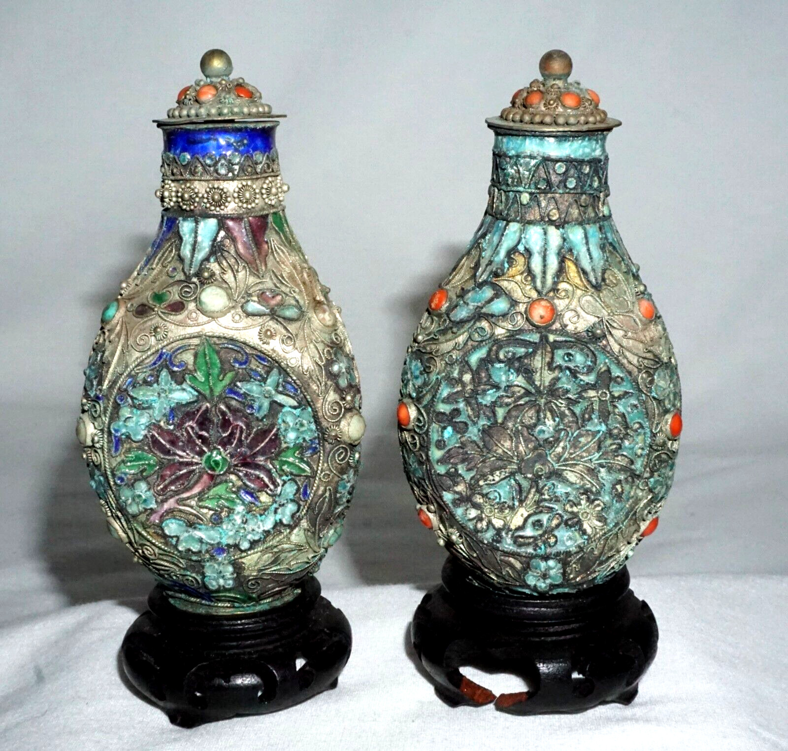 2Pc Chinese Silver & Enamel Coral & Turquoise Floral Snuff Bottles (LLA) IC