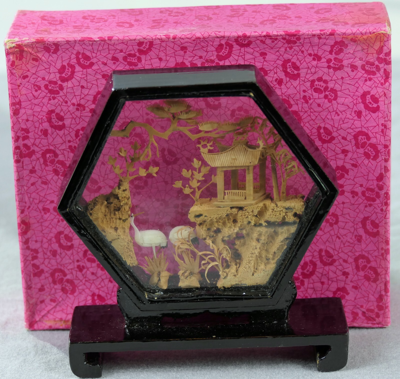 VINTAGE 3-D CHINESE CORK DIORAMA IN PLEXI~GLASS w EBONY HEXAGONAL FRAME & STAND