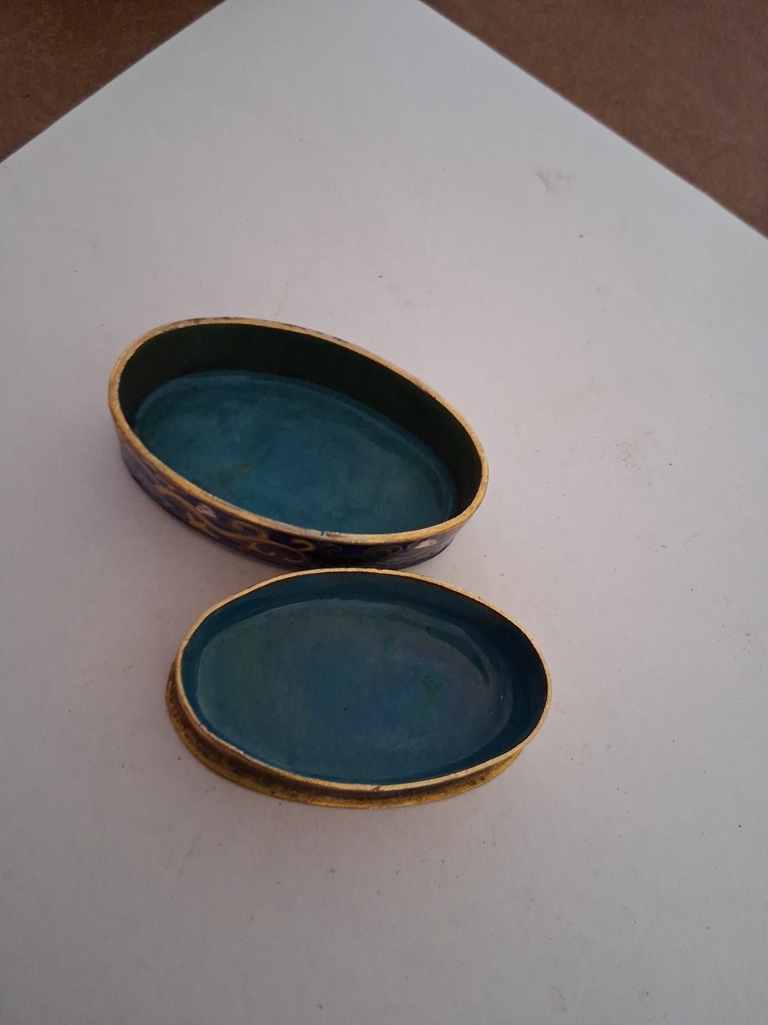 (B3) Cloisonné brass metal trinket decorative box – 2.5″ long Asian design