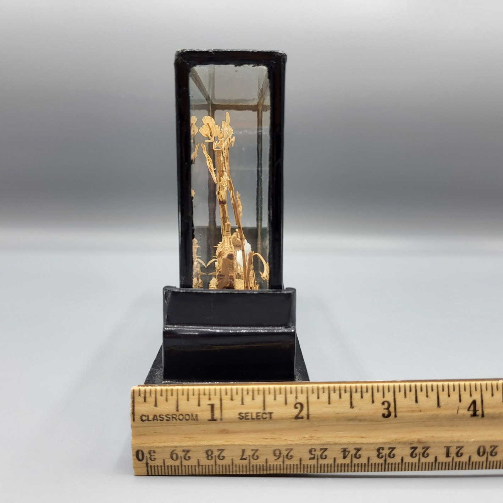 Vtg Chinese Hand Carved Cork Diorama Cranes Black Lacquer Art Stand 5″ x 7.75″