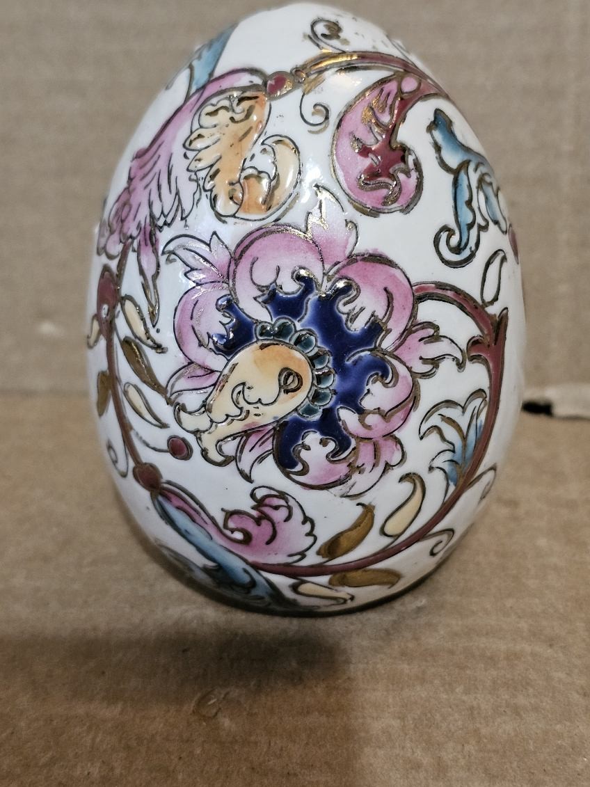 Vintage 4.5×3 Inch Chinese Porcelain Egg Textured Hand Painted With Gold Trim