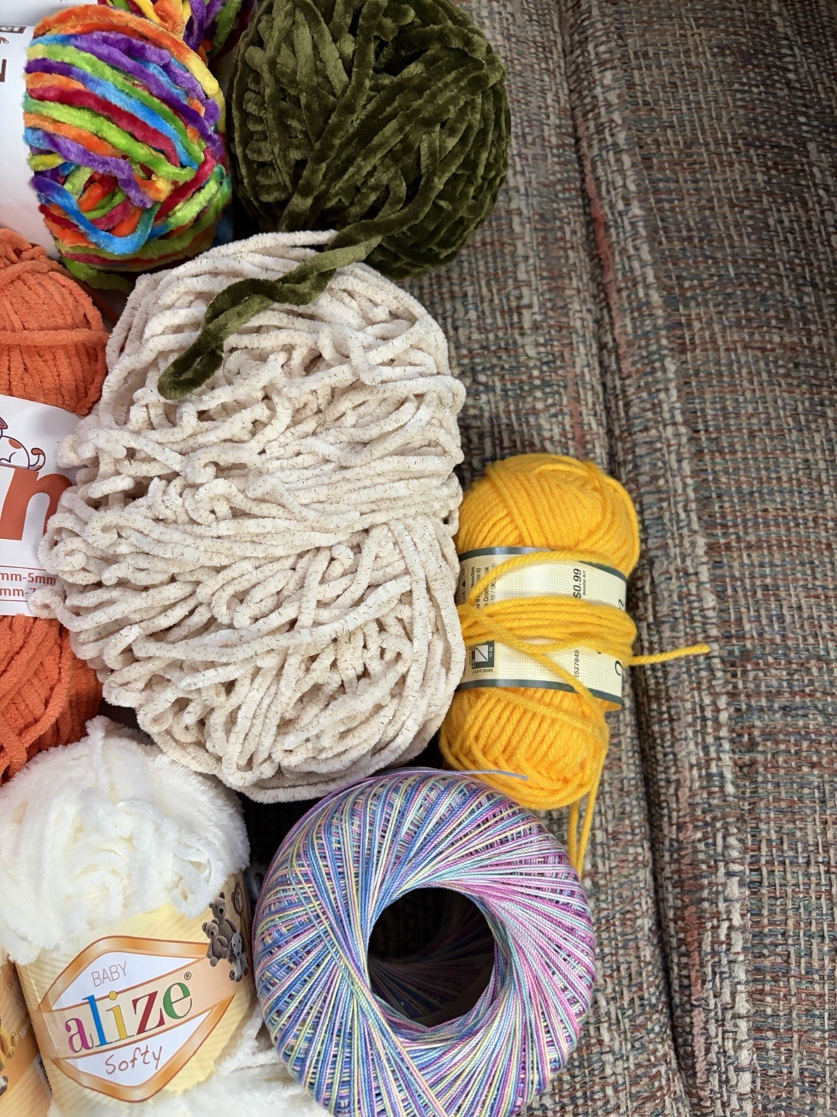 Lot Misc Yarns
