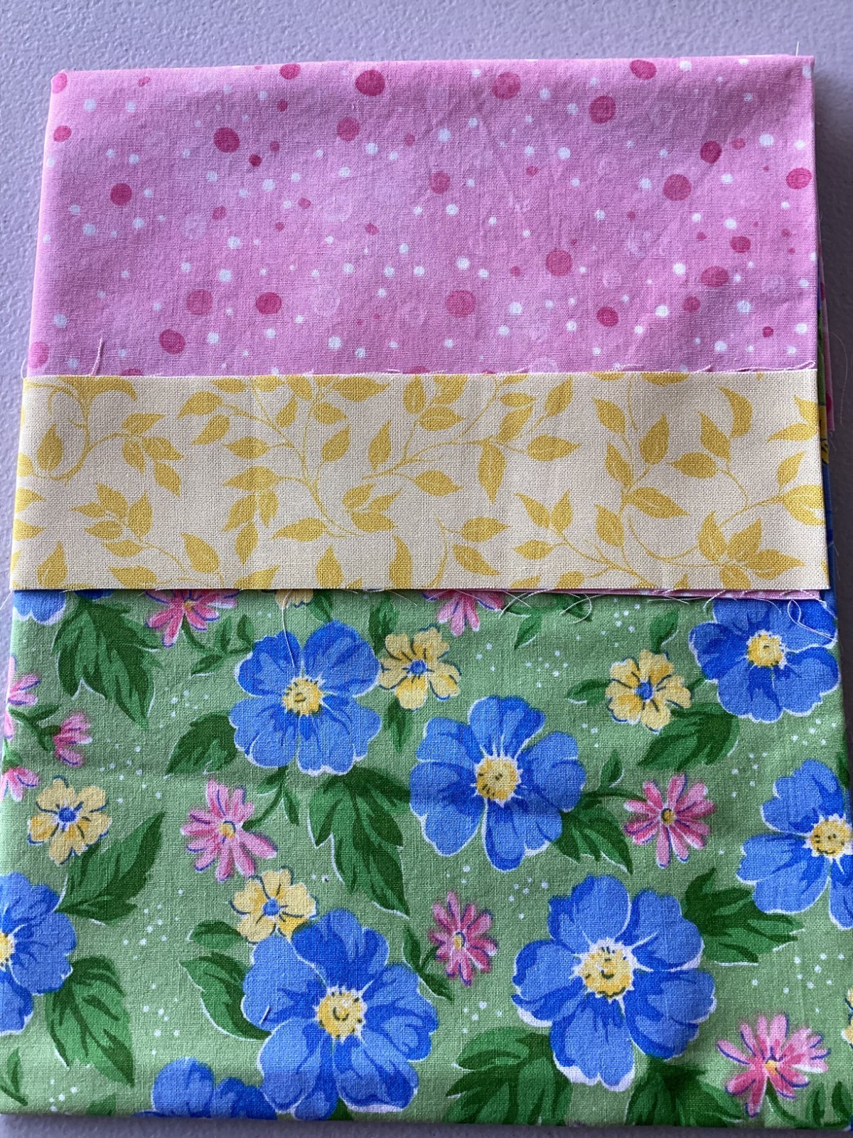 Pillowcase Kit for 1 Travel size Pillowcase (fits 12″x16″) – Floral Theme