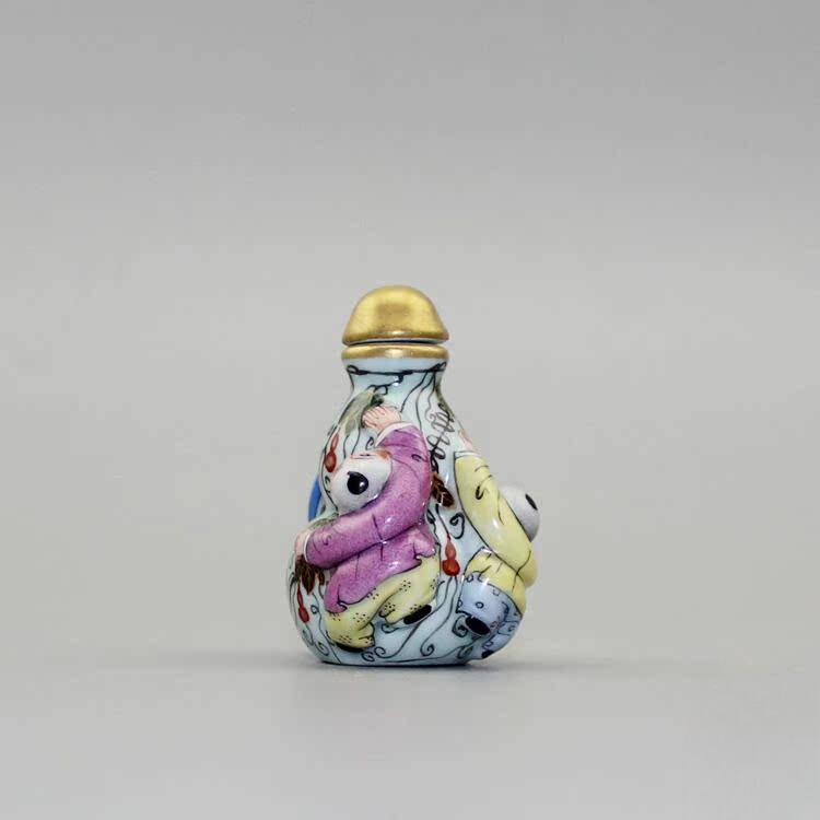 2.2″ China Famille Rose Porcelain Gild Children Gourd Vine Snuff Bottle