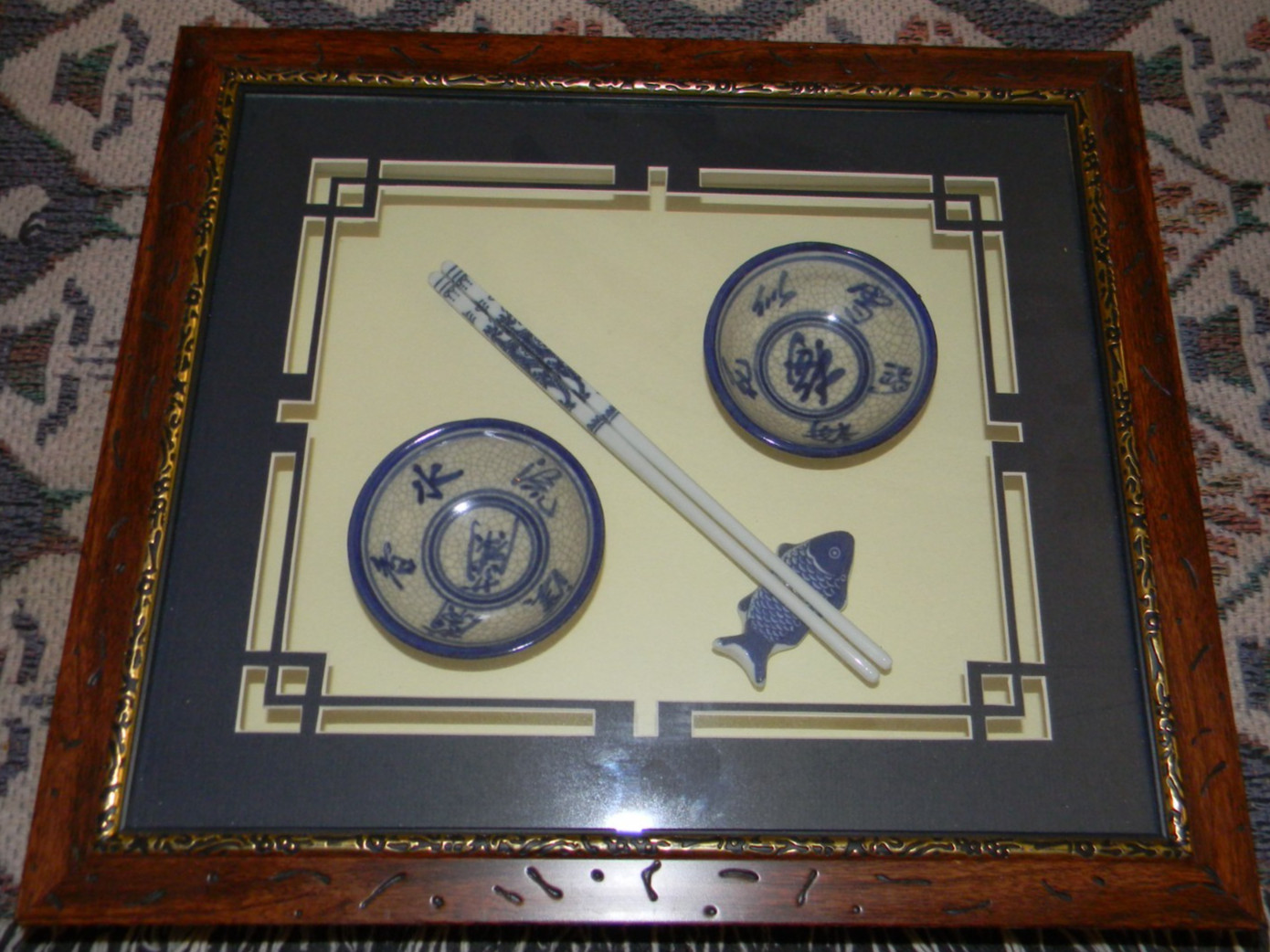 FRAMED CHINESE BLUE WHITE PORCELAIN CHOPSTICK KOI FISH REST SAUCE BOWL SHADOWBOX