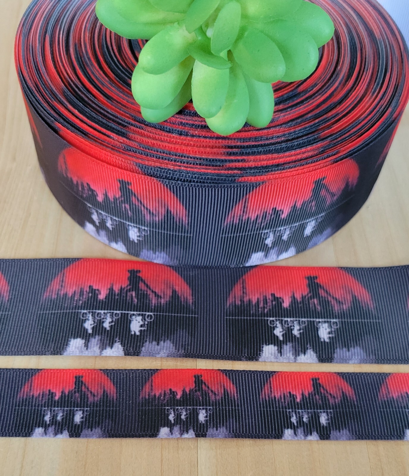7/8 & 1.5″ (1 YD) Stranger Things Grosgrain Ribbon Hair Bow Lanyard Crafts