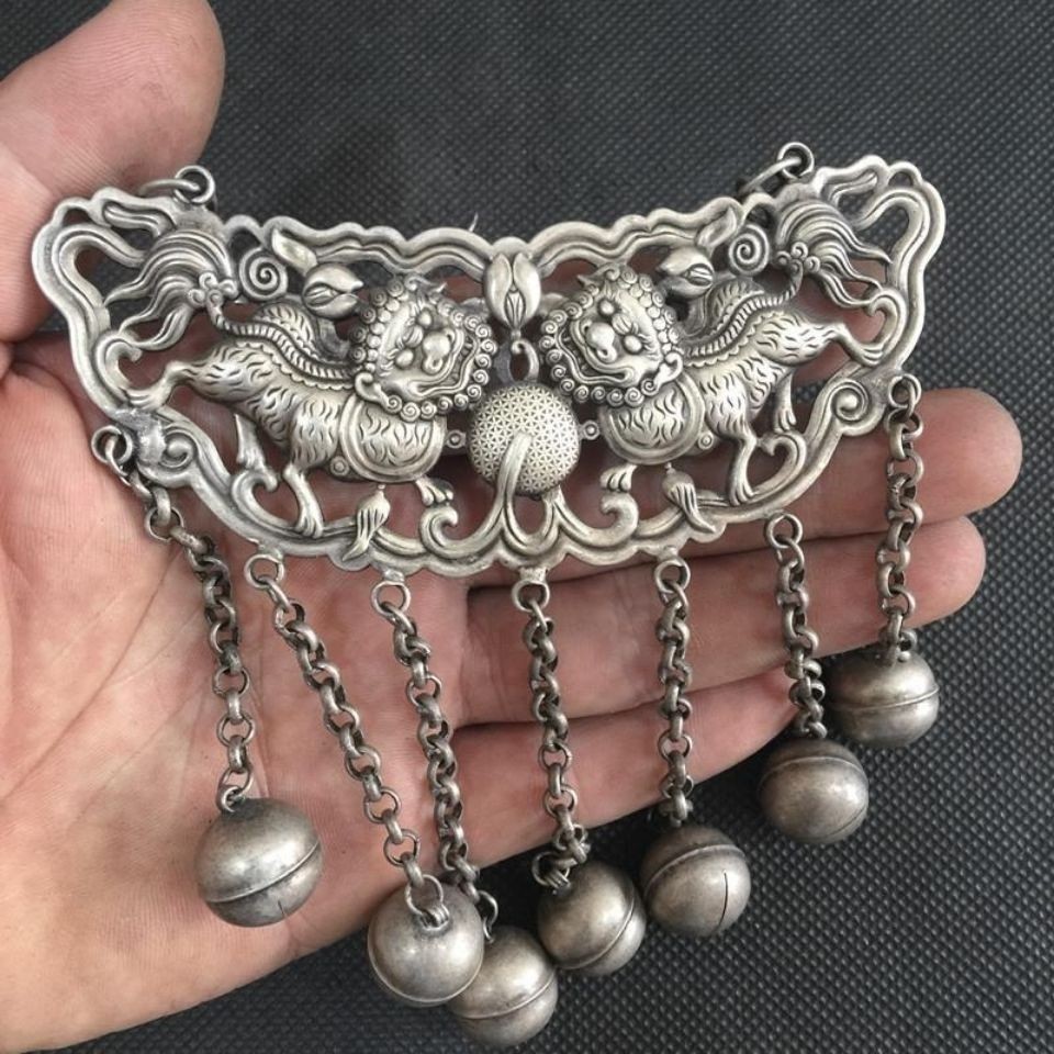 Miaoyin Tibetan Silver Lion Pendant Ethnic Handmade Sweater Chain Bell Tassel