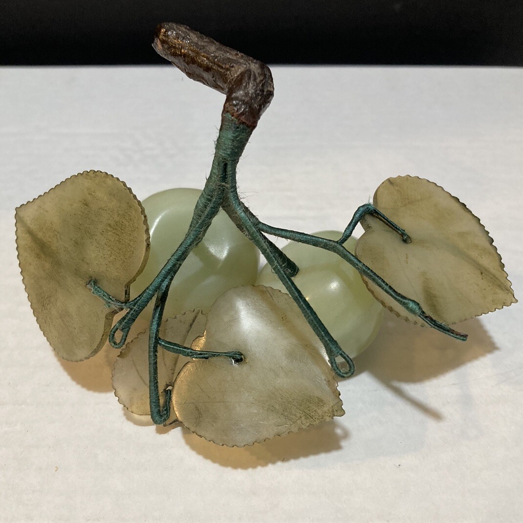 Vintage Chinese Hand Carved Jade & Agate Stone Fruit Set Grapes Banana Berry